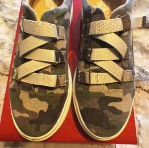 Yellow Box Camo sneaker